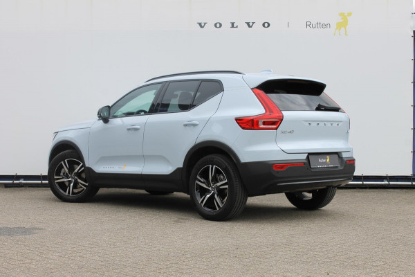 Volvo XC40 2.0 B4 Plus Dark