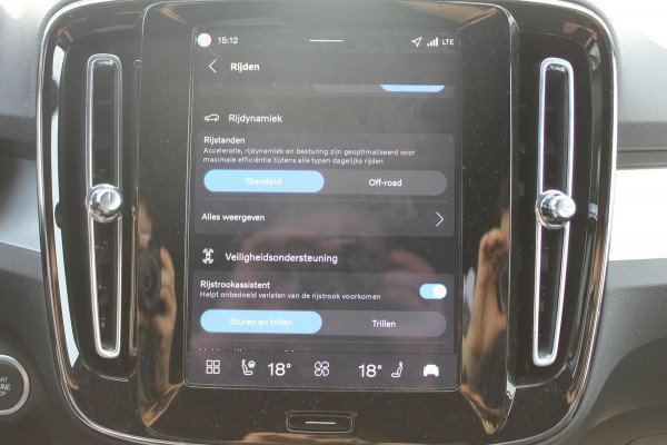 Volvo XC40 2.0 B4 Plus Dark