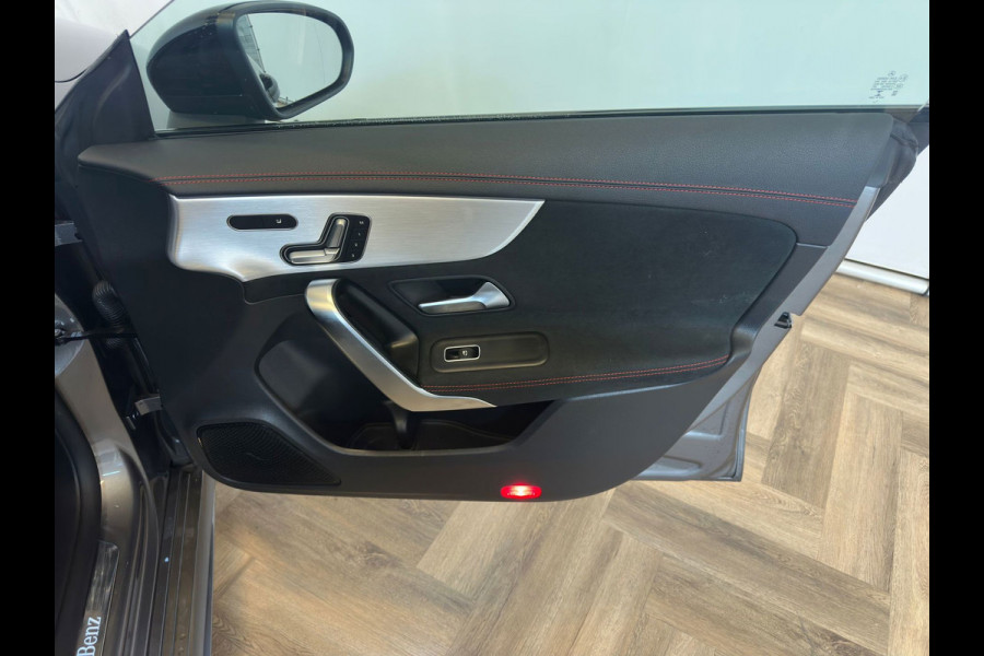 Mercedes-Benz CLA-Klasse 180 Business Solution AMG|PANO|AMG|NAP|