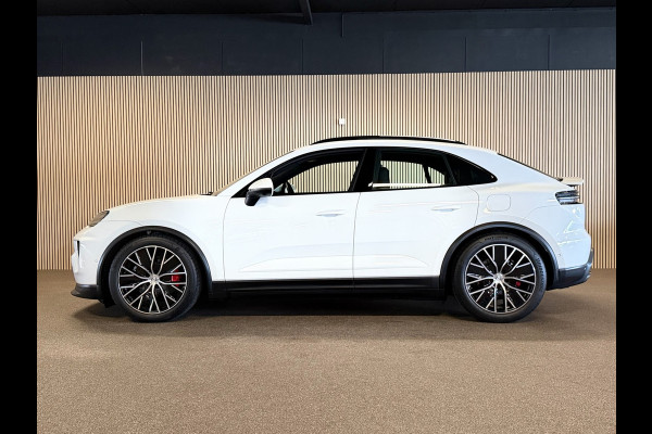 Porsche Macan 4S 100kWh 449PK-SOH 97%-LUCHTV.-PANO-HEAD UP-MATRIX-STOELEN 14 VOUDIG-VIERWIELSTURING-TREKHAAK