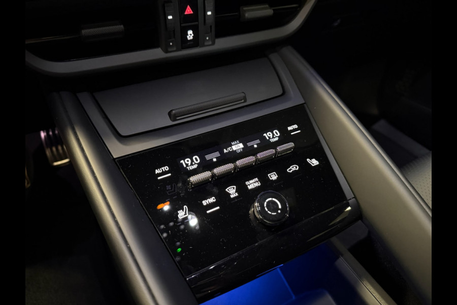 Porsche Macan 4S 100kWh 449PK-SOH 97%-LUCHTV.-PANO-HEAD UP-MATRIX-STOELEN 14 VOUDIG-VIERWIELSTURING-TREKHAAK