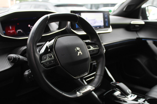 Peugeot 2008 1.2 PureTech 130PK GT-Line Automaat | 3D Cockpit | Leder | Panoramadak | Massage