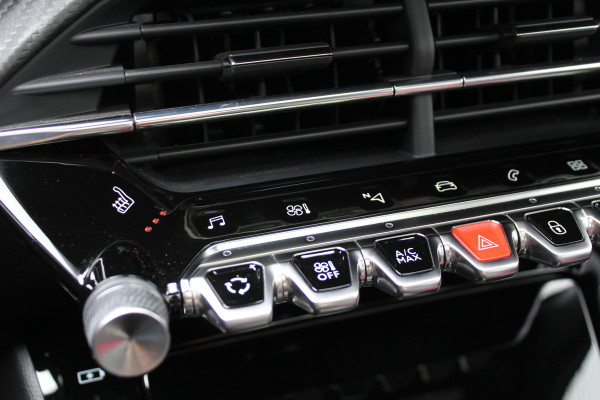 Peugeot 2008 1.2 PureTech 130PK GT-Line Automaat | 3D Cockpit | Leder | Panoramadak | Massage