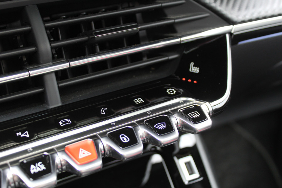 Peugeot 2008 1.2 PureTech 130PK GT-Line Automaat | 3D Cockpit | Leder | Panoramadak | Massage