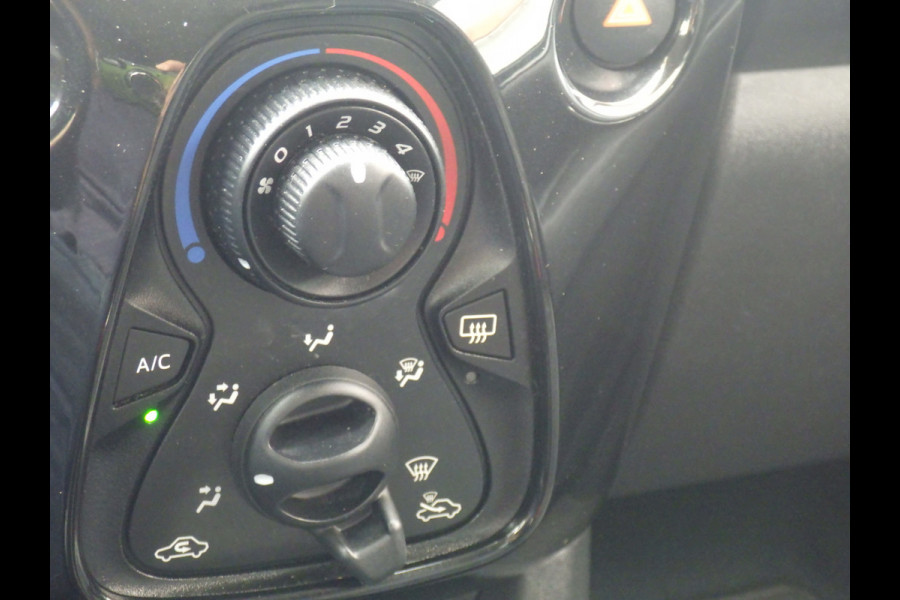 Toyota Aygo 1.0 VVT-i, Camera, Airco, Leder, Compleet!