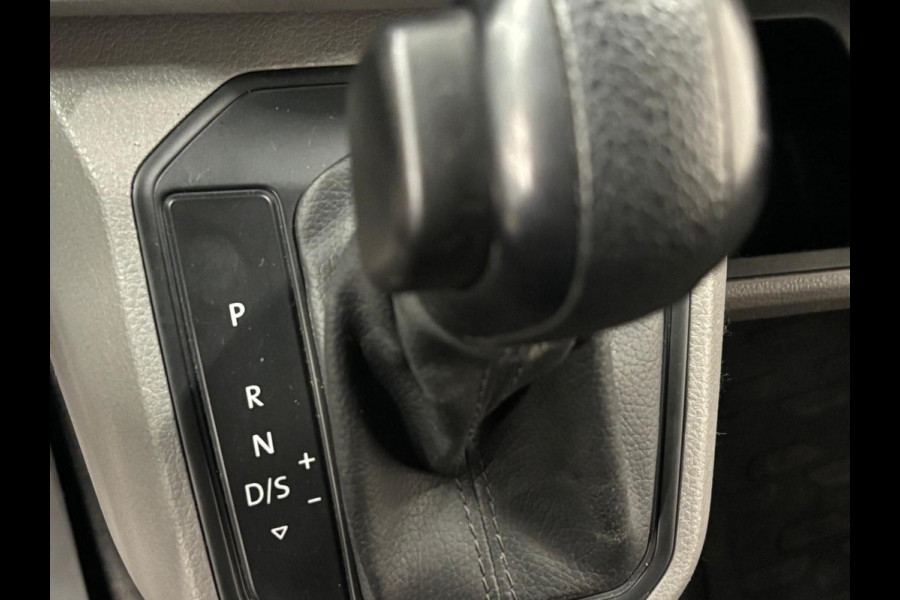 Volkswagen Transporter 2.0 TDI L1H1 30 Comfortline Airco Cruise Control Trekhaak Apple Carplay Parkeersensoren