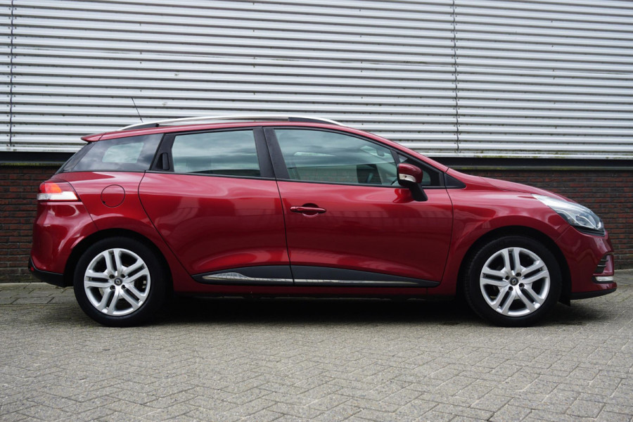 Renault Clio Estate 0.9 TCe Zen/Trekhaak(1200kg)/Dealeronderhouden/ Rijklaarprijs incl.garantie.