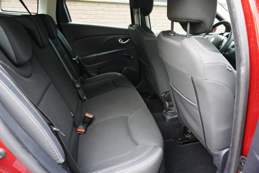 Renault Clio Estate 0.9 TCe Zen/Trekhaak(1200kg)/Dealeronderhouden/ Rijklaarprijs incl.garantie.