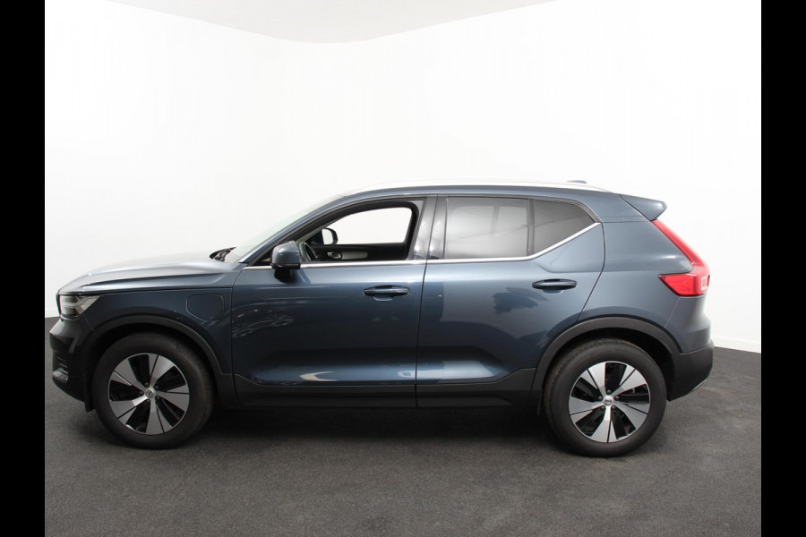 Volvo XC40 1.5 T4 Recharge Inscription Navigatie Apple Carplay/ Android Auto Camera Parkeersensoren achter Adaptive Cruise Control Full Led Virtual Cockpit Climate Control Lichtmetalen velgen