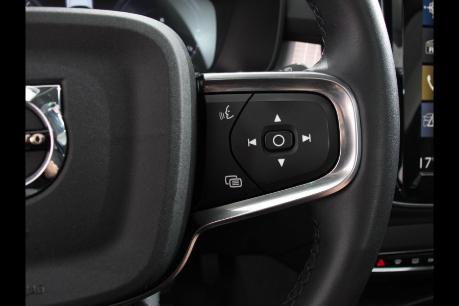 Volvo XC40 1.5 T4 Recharge Inscription Navigatie Apple Carplay/ Android Auto Camera Parkeersensoren achter Adaptive Cruise Control Full Led Virtual Cockpit Climate Control Lichtmetalen velgen