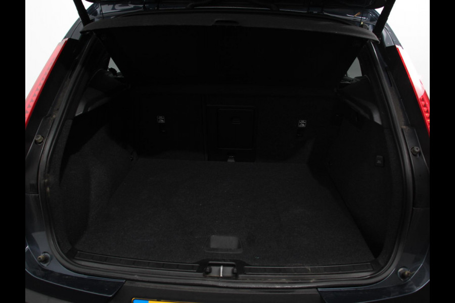 Volvo XC40 1.5 T4 Recharge Inscription Navigatie Apple Carplay/ Android Auto Camera Parkeersensoren achter Adaptive Cruise Control Full Led Virtual Cockpit Climate Control Lichtmetalen velgen