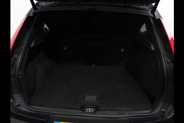 Volvo XC40 1.5 T4 Recharge Inscription Navigatie Apple Carplay/ Android Auto Camera Parkeersensoren achter Adaptive Cruise Control Full Led Virtual Cockpit Climate Control Lichtmetalen velgen