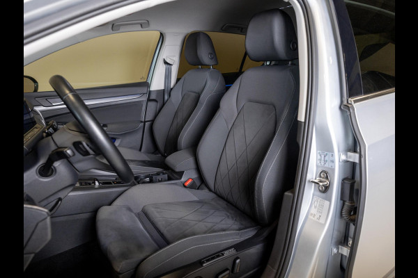 Volkswagen Golf 1.5 eTSI Style 150pk / Elektrisch verstelbare voorstoel(en) met geheugen / Apple carplay / Dodehoek detectie / Adaptieve cruise control / Stoelverwarming