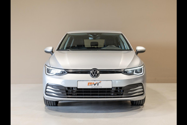 Volkswagen Golf 1.5 eTSI Style 150pk / Elektrisch verstelbare voorstoel(en) met geheugen / Apple carplay / Dodehoek detectie / Adaptieve cruise control / Stoelverwarming
