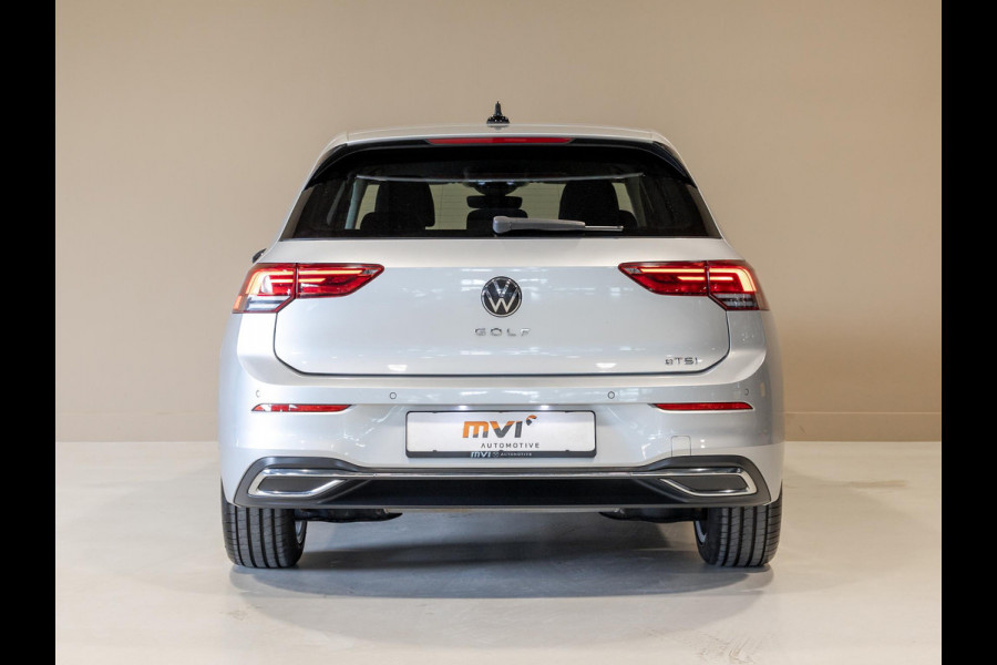 Volkswagen Golf 1.5 eTSI Style 150pk / Elektrisch verstelbare voorstoel(en) met geheugen / Apple carplay / Dodehoek detectie / Adaptieve cruise control / Stoelverwarming