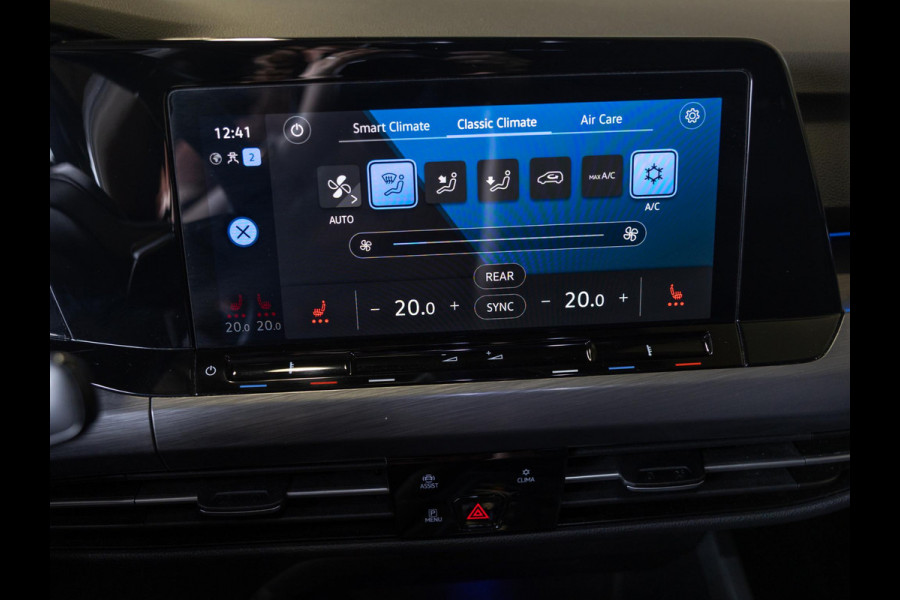 Volkswagen Golf 1.5 eTSI Style 150pk / Elektrisch verstelbare voorstoel(en) met geheugen / Apple carplay / Dodehoek detectie / Adaptieve cruise control / Stoelverwarming