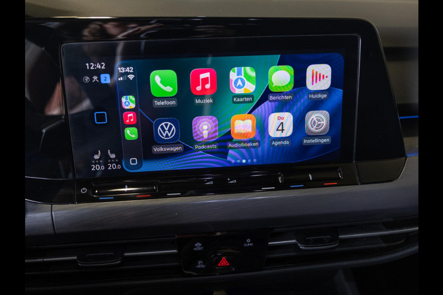 Volkswagen Golf 1.5 eTSI Style 150pk / Elektrisch verstelbare voorstoel(en) met geheugen / Apple carplay / Dodehoek detectie / Adaptieve cruise control / Stoelverwarming