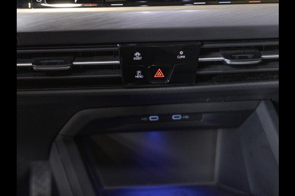 Volkswagen Golf 1.5 eTSI Style 150pk / Elektrisch verstelbare voorstoel(en) met geheugen / Apple carplay / Dodehoek detectie / Adaptieve cruise control / Stoelverwarming
