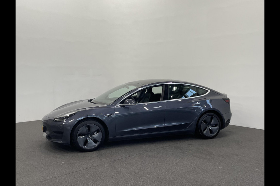 Tesla Model 3 Standard RWD Plus 60 kWh SOH 93% Airco ECC Navigatie Parkeersensoren Camera Adaptive Cruise Leder Panoramadak