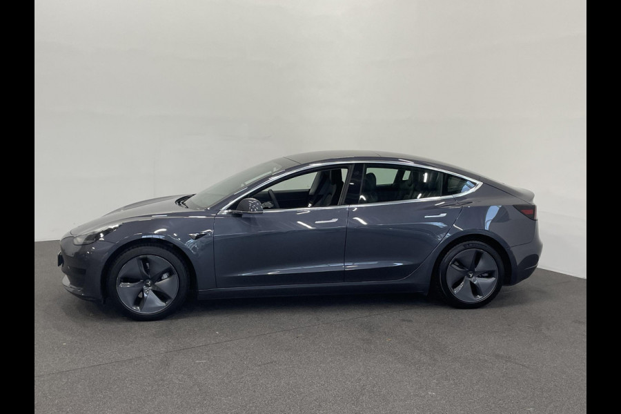 Tesla Model 3 Standard RWD Plus 60 kWh SOH 93% Airco ECC Navigatie Parkeersensoren Camera Adaptive Cruise Leder Panoramadak