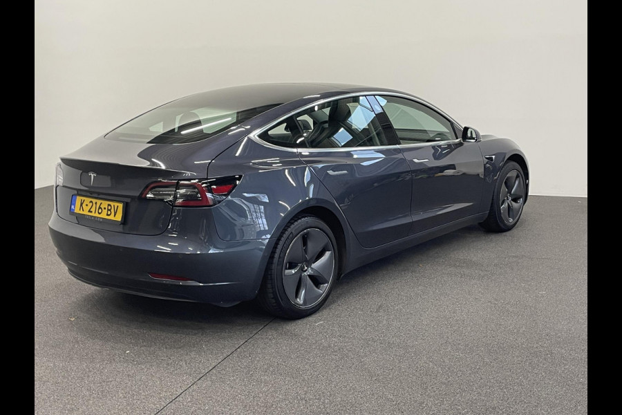 Tesla Model 3 Standard RWD Plus 60 kWh SOH 93% Airco ECC Navigatie Parkeersensoren Camera Adaptive Cruise Leder Panoramadak