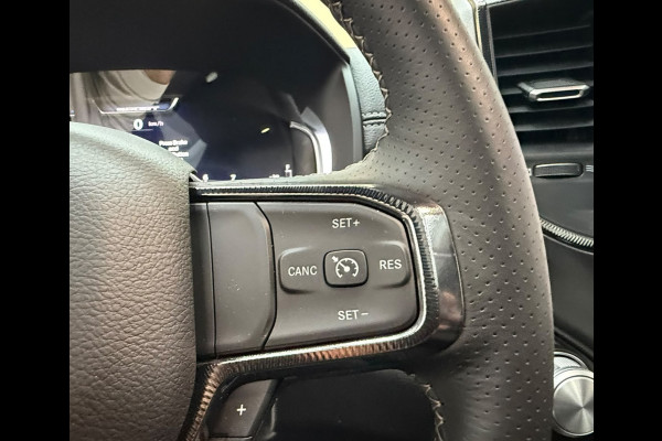 RAM 1500 5.7 V8 4x4 Crew Cab Sport Widebody Backflip BPM-vrij Panodak