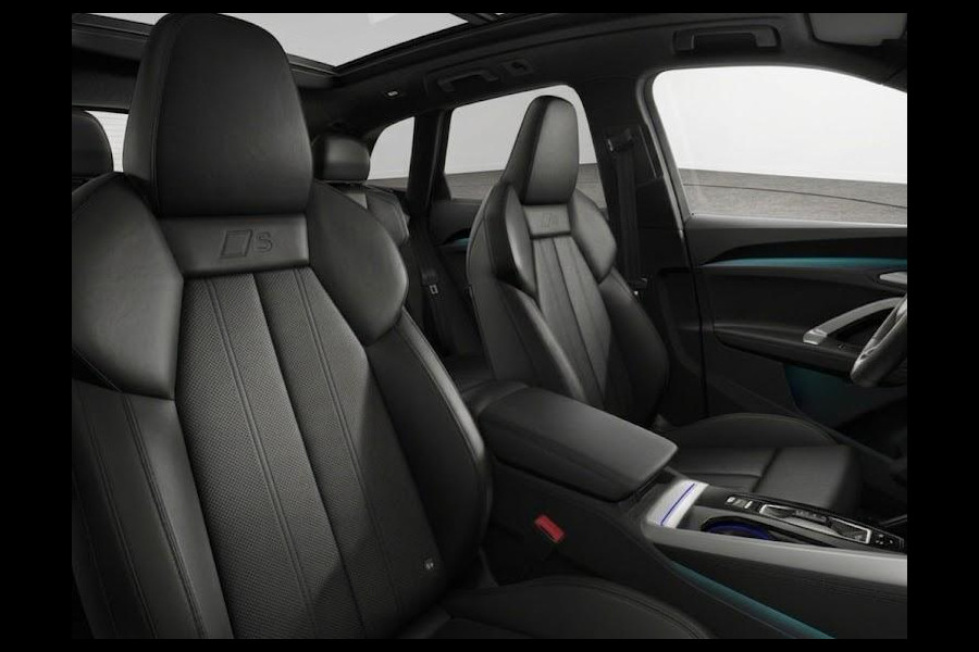 Audi Q5 S edition Competition e-hybrid 367 pk | Panorama-glasdak | Stoelventilatie voor | MMI experience plus met B&O | MMI bijrijdersdisplay |