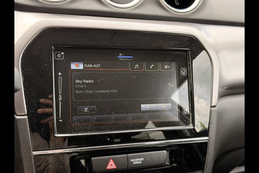Suzuki Vitara 1.4 Boosterjet Select Smart Hybrid 129pk Afneembare Trekhaak | Adaptieve Cruise | Stoelverwarming | Achteruitrijcamera | All Season