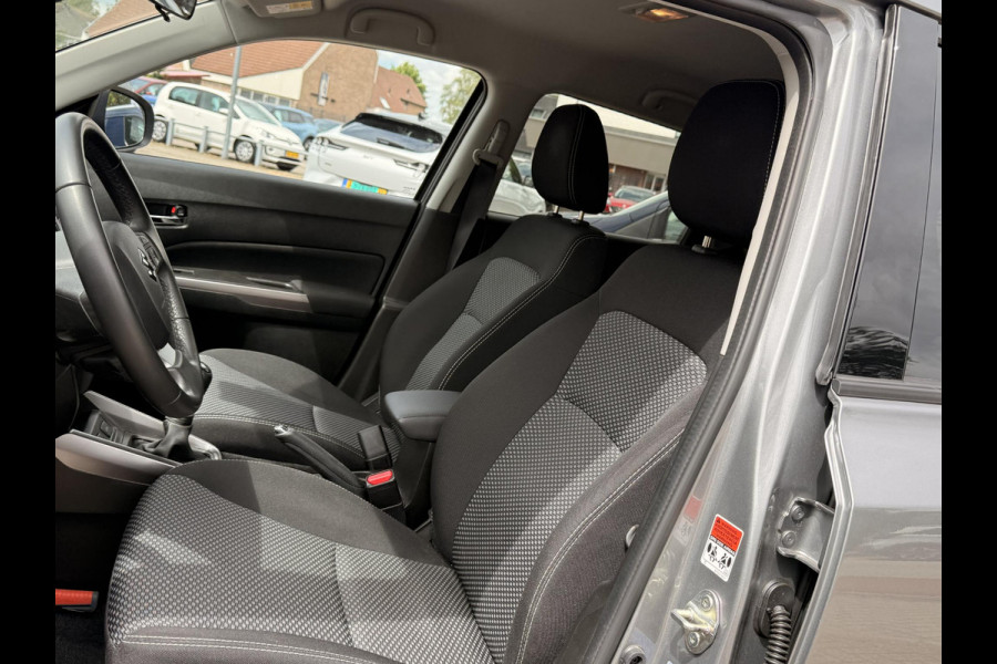 Suzuki Vitara 1.4 Boosterjet Select Smart Hybrid 129pk Afneembare Trekhaak | Adaptieve Cruise | Stoelverwarming | Achteruitrijcamera | All Season