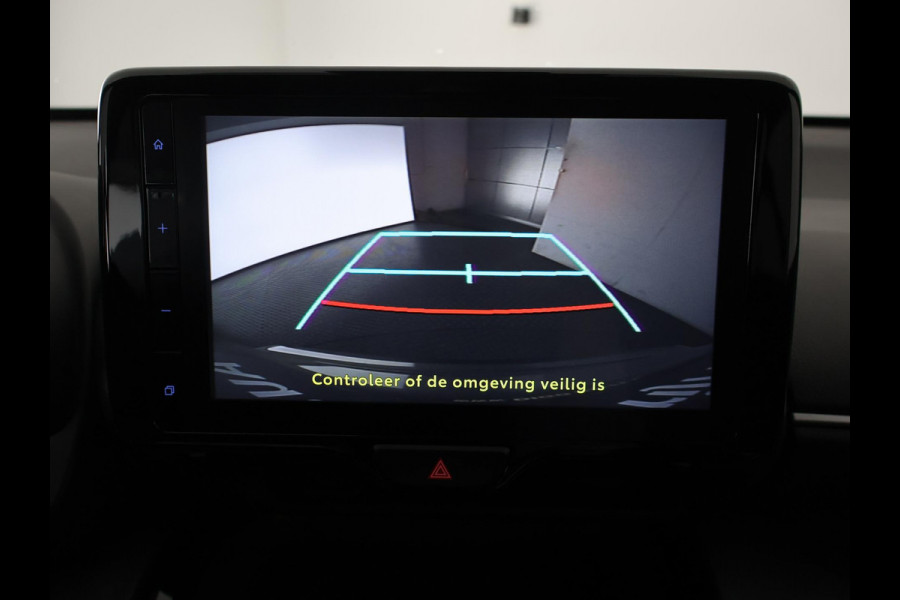 Toyota Yaris Cross 1.5 HYBRID DYNAMIC BLACKLINE GARANTIE 11-2032 . NAVIGATIE . ADAPTIEVE CRUISE CONTROL . SAFETY LOCK