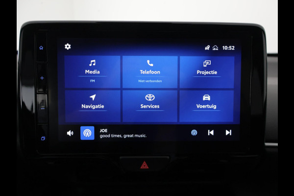 Toyota Yaris Cross 1.5 HYBRID DYNAMIC BLACKLINE GARANTIE 11-2032 . NAVIGATIE . ADAPTIEVE CRUISE CONTROL . SAFETY LOCK