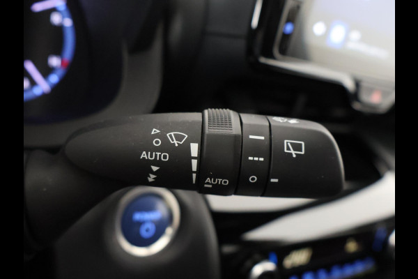Toyota Yaris Cross 1.5 HYBRID DYNAMIC BLACKLINE GARANTIE 11-2032 . NAVIGATIE . ADAPTIEVE CRUISE CONTROL . SAFETY LOCK