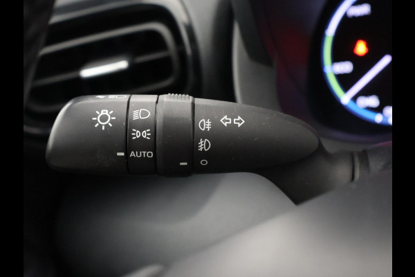 Toyota Yaris Cross 1.5 HYBRID DYNAMIC BLACKLINE GARANTIE 11-2032 . NAVIGATIE . ADAPTIEVE CRUISE CONTROL . SAFETY LOCK