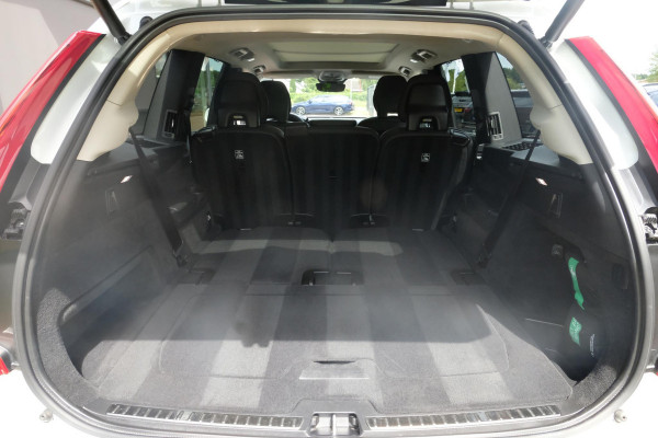 Volvo XC90 2.0 T8 Recharge AWD Plus Bright 455 PK | 7 Persoons | Lederen bekleding | Panorama dak | Harman Kardon | 360 Camera | Stoelverwarming voor en achter | Elek. Klep | Memory Seats