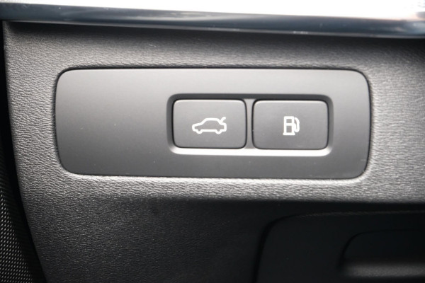 Volvo XC90 2.0 T8 Recharge AWD Plus Bright 455 PK | 7 Persoons | Lederen bekleding | Panorama dak | Harman Kardon | 360 Camera | Stoelverwarming voor en achter | Elek. Klep | Memory Seats