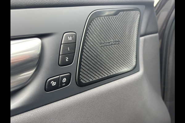 Volvo XC60 2.0 T6 Plug-in hybrid AWD Inscription 350pk | Vol Leer | Panoramadak | Elektr. Stoelen