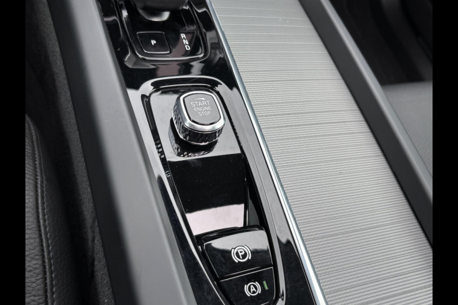 Volvo XC60 2.0 T6 Plug-in hybrid AWD Inscription 350pk | Vol Leer | Panoramadak | Elektr. Stoelen