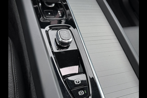 Volvo XC60 2.0 T6 Plug-in hybrid AWD Inscription 350pk | Vol Leer | Panoramadak | Elektr. Stoelen