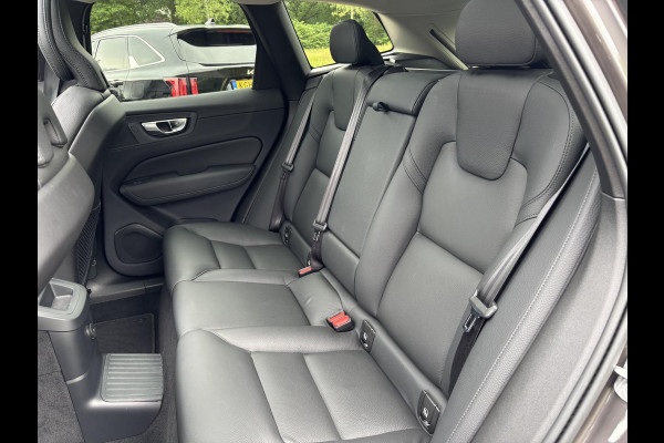Volvo XC60 2.0 T6 Plug-in hybrid AWD Inscription 350pk | Vol Leer | Panoramadak | Elektr. Stoelen