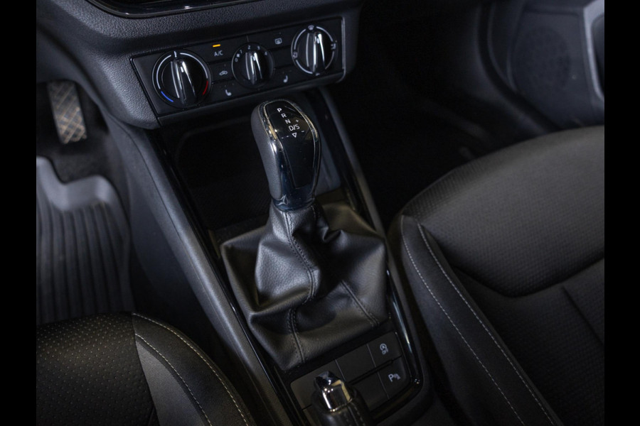 Škoda Kamiq 1.5 TSI ACT Business Edition 150pk / Achteruitrijcamera / Trekhaak / Apple carplay / Airco / Stoelverwarming /