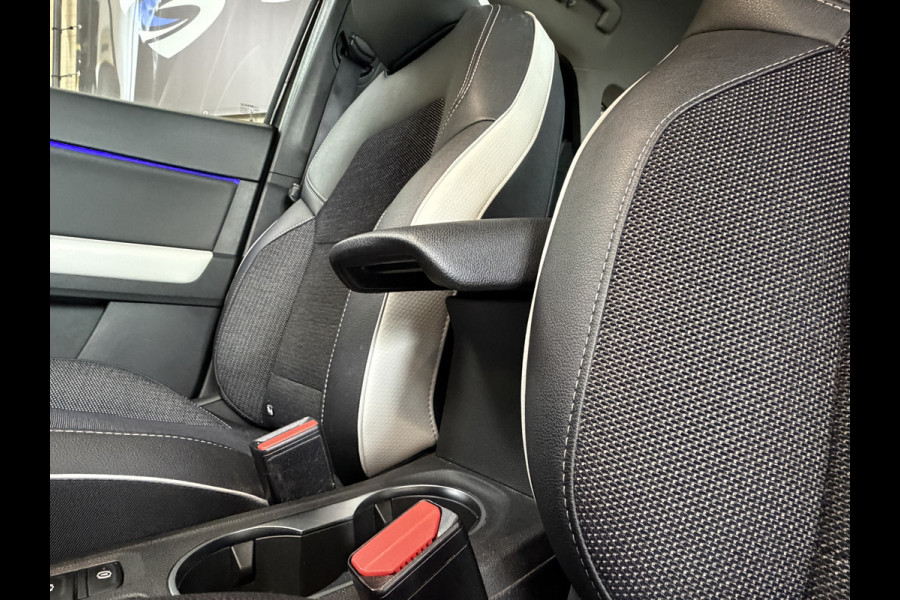 Renault Captur 1.3 TCe 155 Edition One | Pano | Bose | 18" | Groot Navi | 360 | ACC | Dodehoek | 100% Onderhouden!