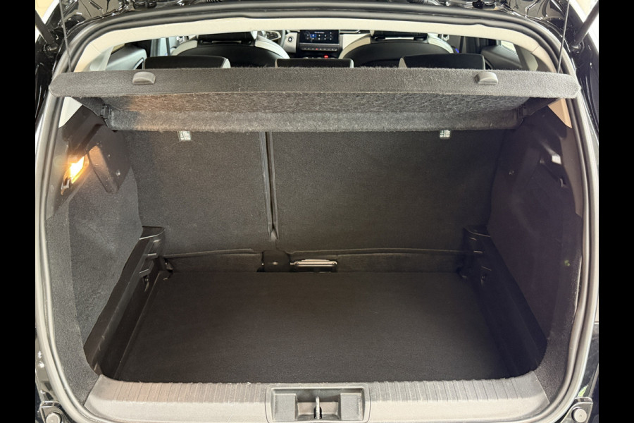 Renault Captur 1.3 TCe 155 Edition One | Pano | Bose | 18" | Groot Navi | 360 | ACC | Dodehoek | 100% Onderhouden!