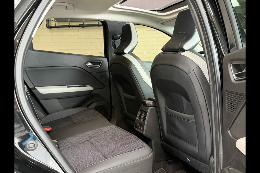 Renault Captur 1.3 TCe 155 Edition One | Pano | Bose | 18" | Groot Navi | 360 | ACC | Dodehoek | 100% Onderhouden!