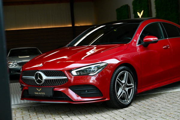 Mercedes-Benz CLA-Klasse 200 4-Matic AMG Line - 360 Camera - Distronic - Keyless Entry - Memory - Multibeam - Panorama -