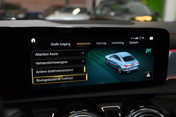 Mercedes-Benz CLA-Klasse 200 4-Matic AMG Line - 360 Camera - Distronic - Keyless Entry - Memory - Multibeam - Panorama -