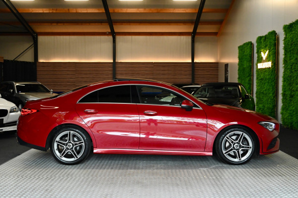Mercedes-Benz CLA-Klasse 200 4-Matic AMG Line - 360 Camera - Distronic - Keyless Entry - Memory - Multibeam - Panorama -