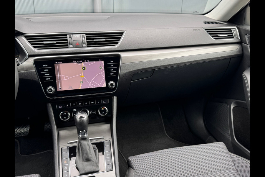 Škoda Superb Combi 1.4 TSI iV Style * Trekhaak * Memory * Digitale teller *