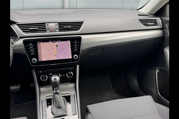 Škoda Superb Combi 1.4 TSI iV Style * Trekhaak * Memory * Digitale teller *