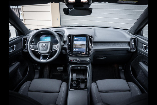 Volvo XC40 Recharge Plus 70kWh - R-Design l 96% SOH l Warmtepomp l Trekhaak l Camera