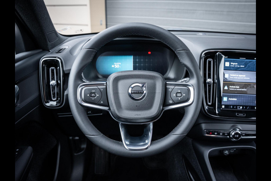 Volvo XC40 Recharge Plus 70kWh - R-Design l 96% SOH l Warmtepomp l Trekhaak l Camera